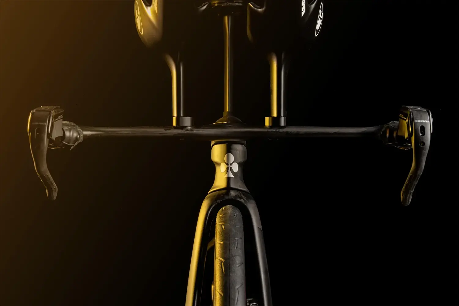 colnago tt2 Narrower integrated cockpit